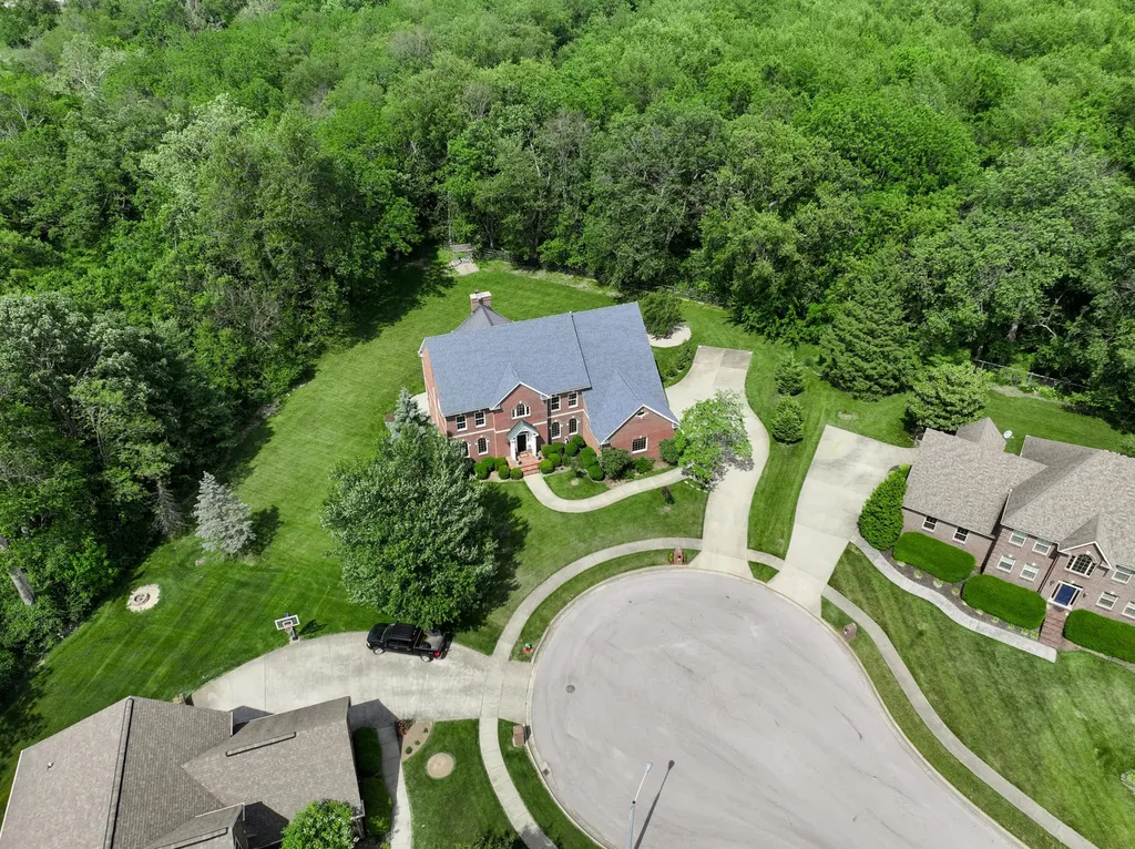 310 Ironwood Circle Paris KY 40361