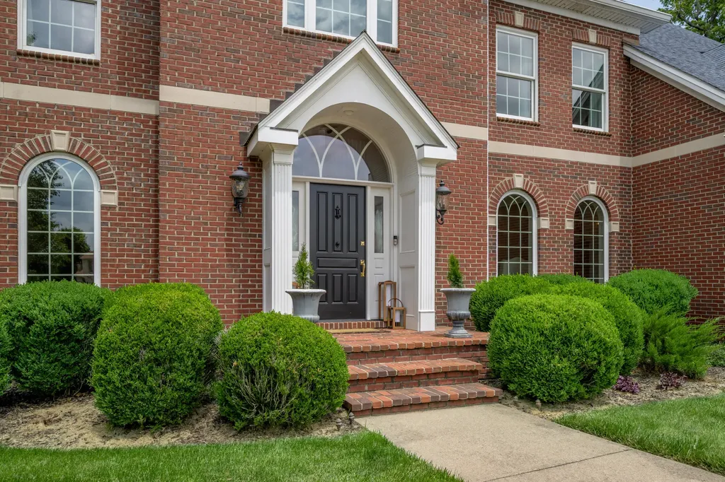 310 Ironwood Circle Paris KY 40361