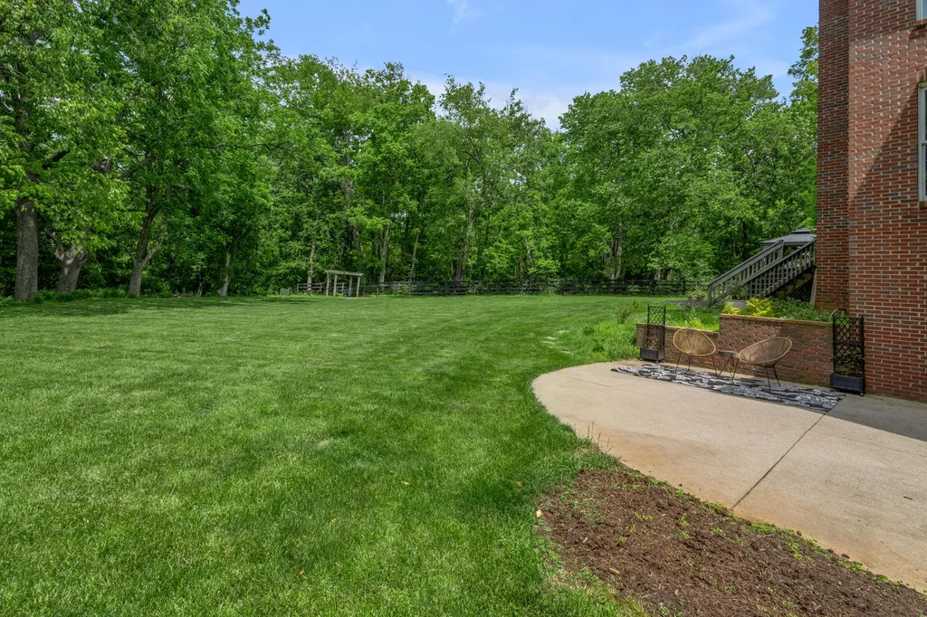 310 Ironwood Circle Paris KY 40361