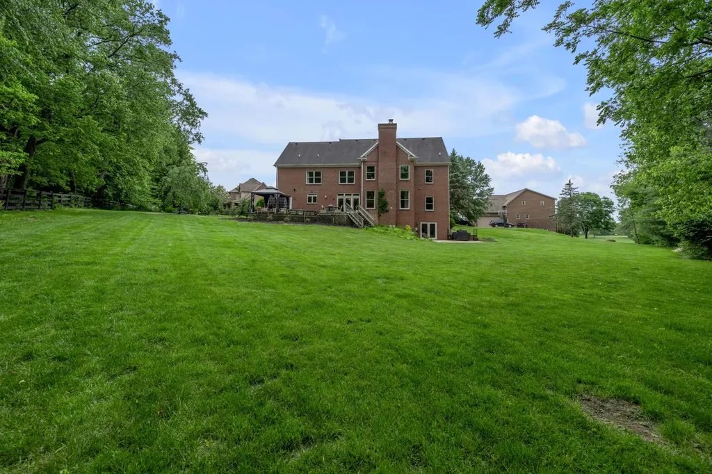 310 Ironwood Circle Paris KY 40361