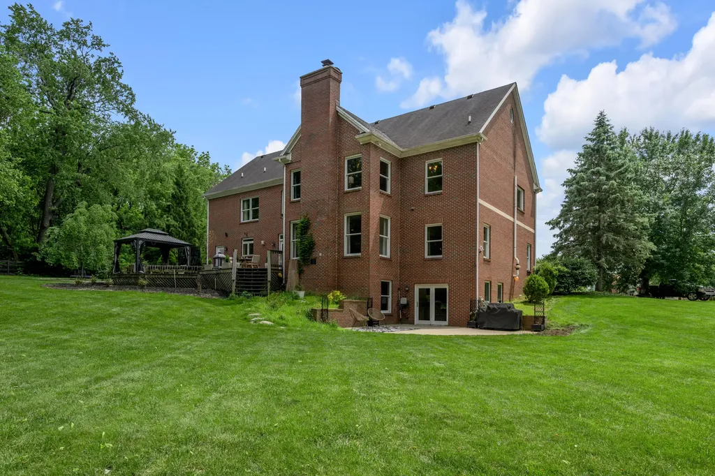 310 Ironwood Circle Paris KY 40361