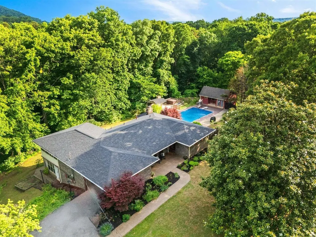 295 Buc Road Williamsburg KY 40769
