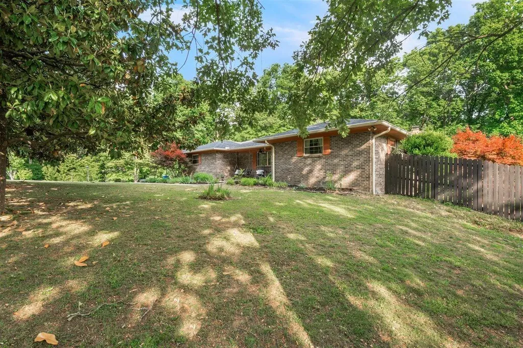 295 Buc Road Williamsburg KY 40769
