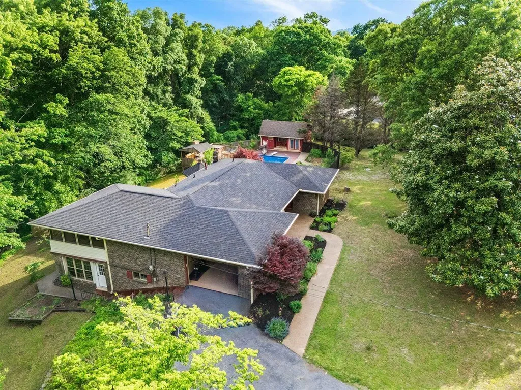 295 Buc Road Williamsburg KY 40769