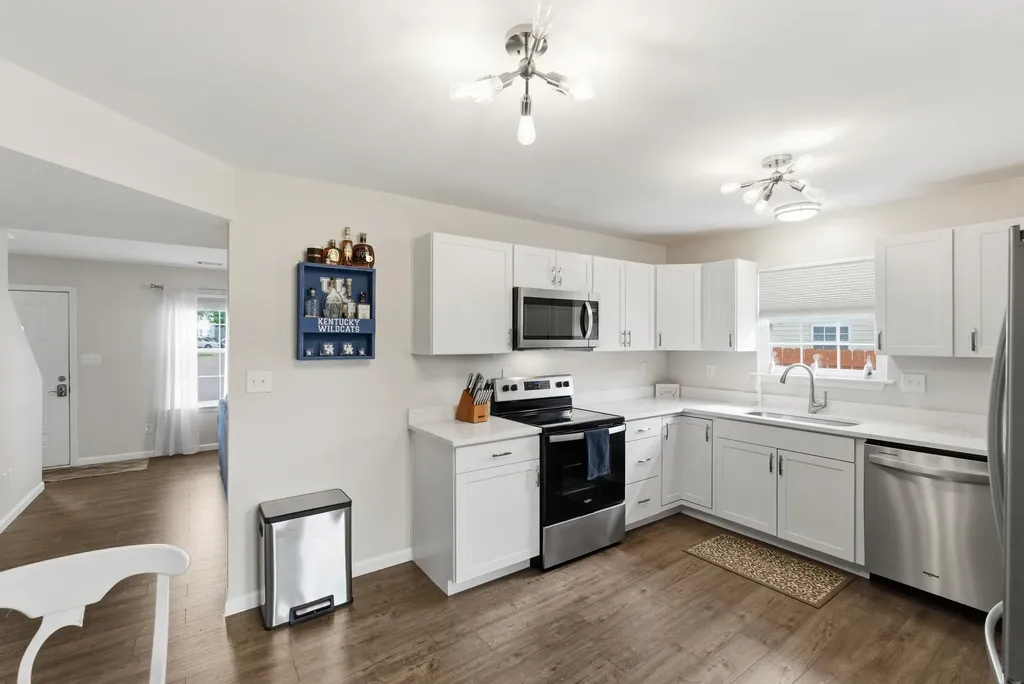 329 Santa Anita Court Lexington KY 40516