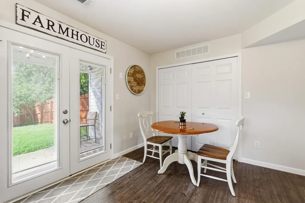 329 Santa Anita Court Lexington KY 40516