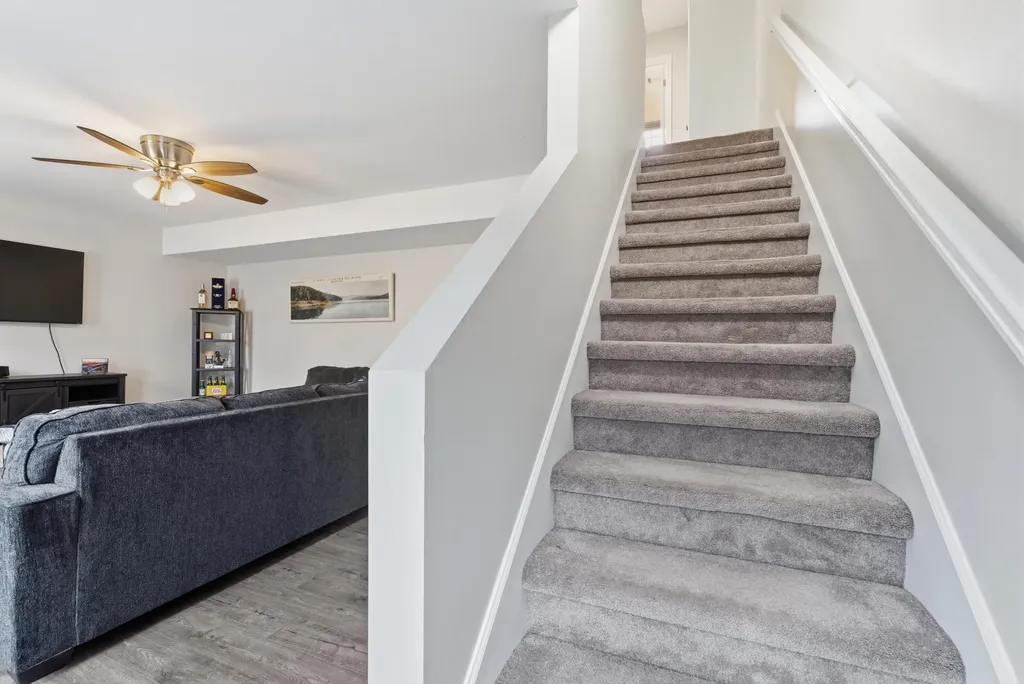 329 Santa Anita Court Lexington KY 40516