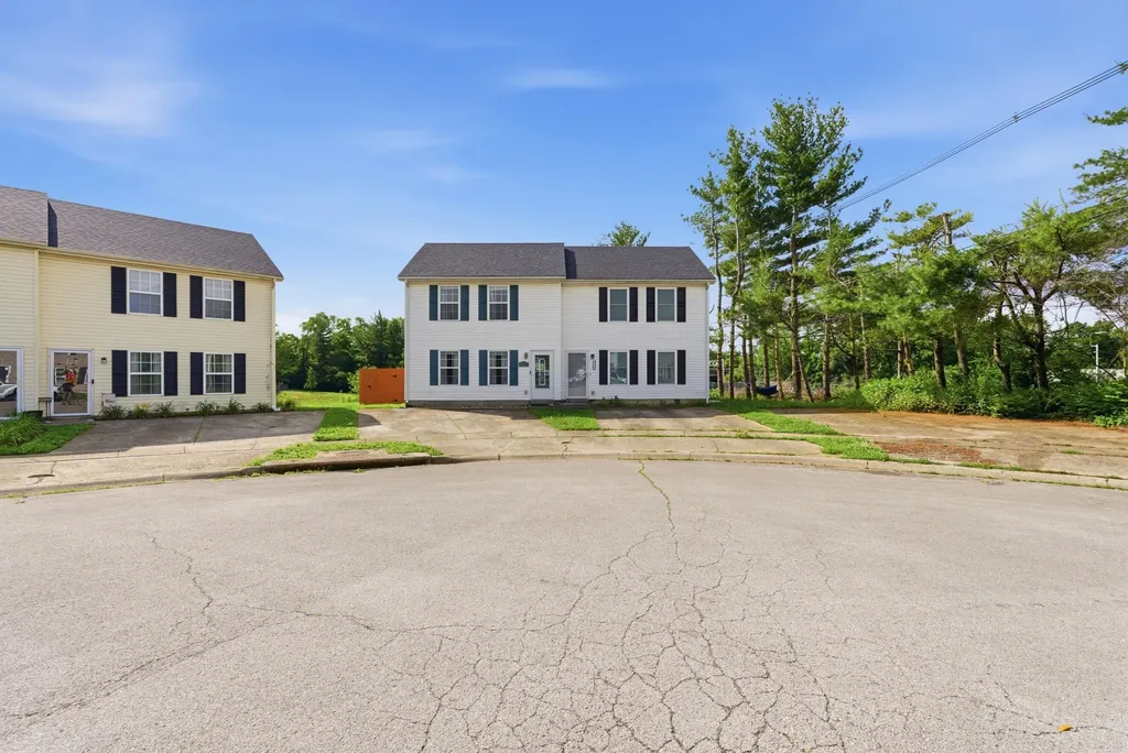 329 Santa Anita Court Lexington KY 40516