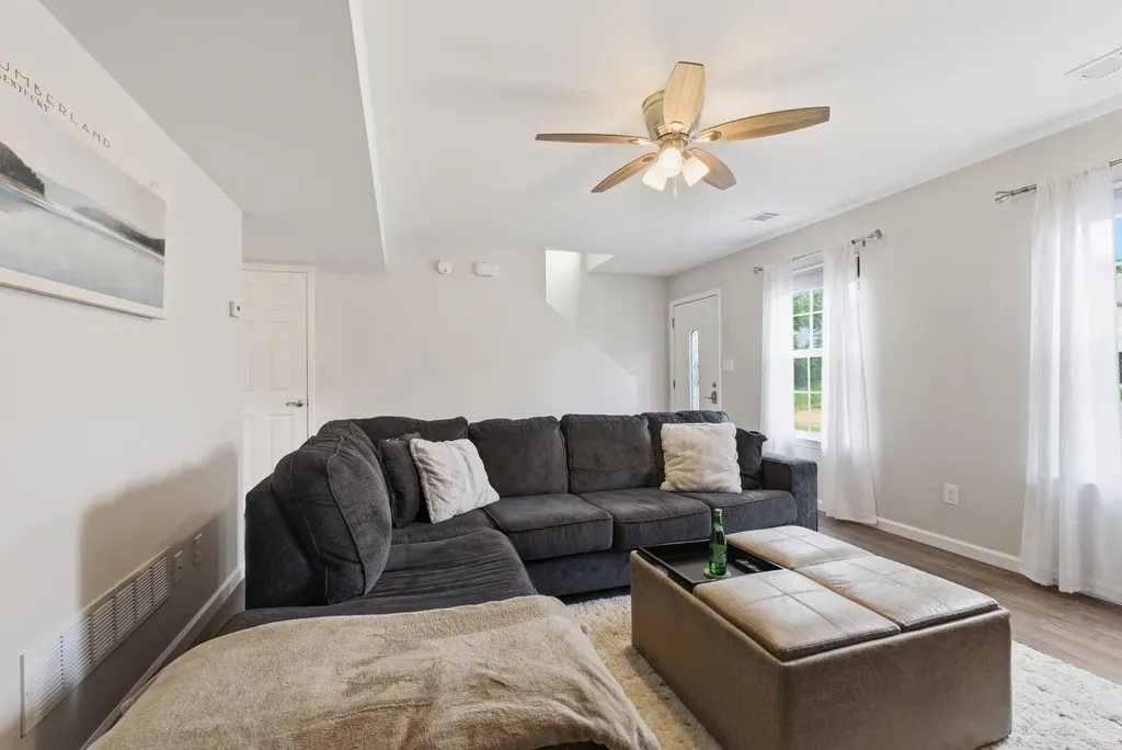 329 Santa Anita Court Lexington KY 40516