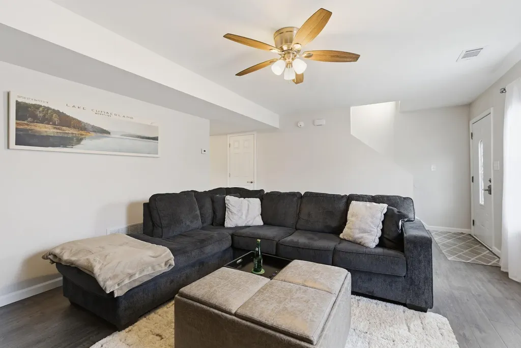 329 Santa Anita Court Lexington KY 40516