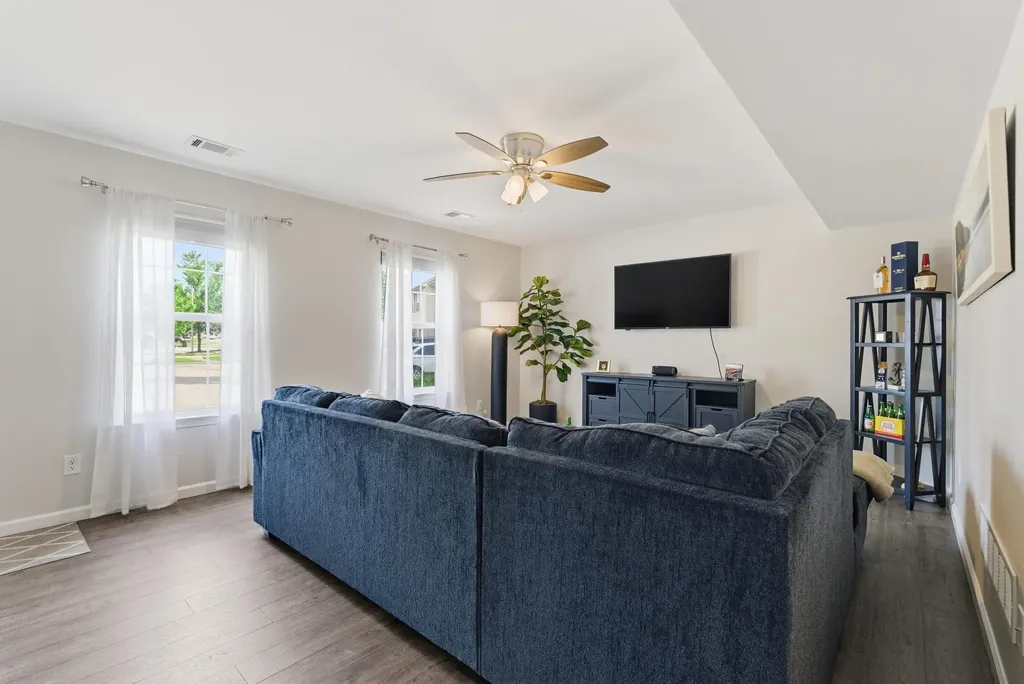 329 Santa Anita Court Lexington KY 40516