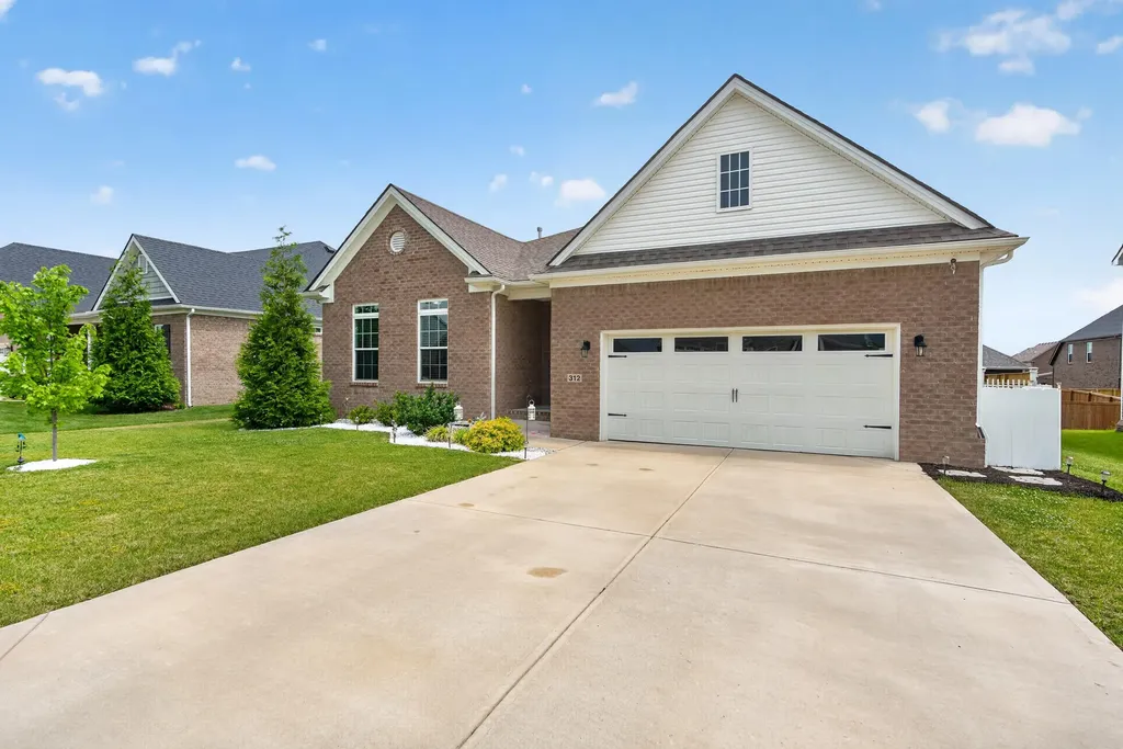 312 Fox Hollow Trail Nicholasville KY 40356