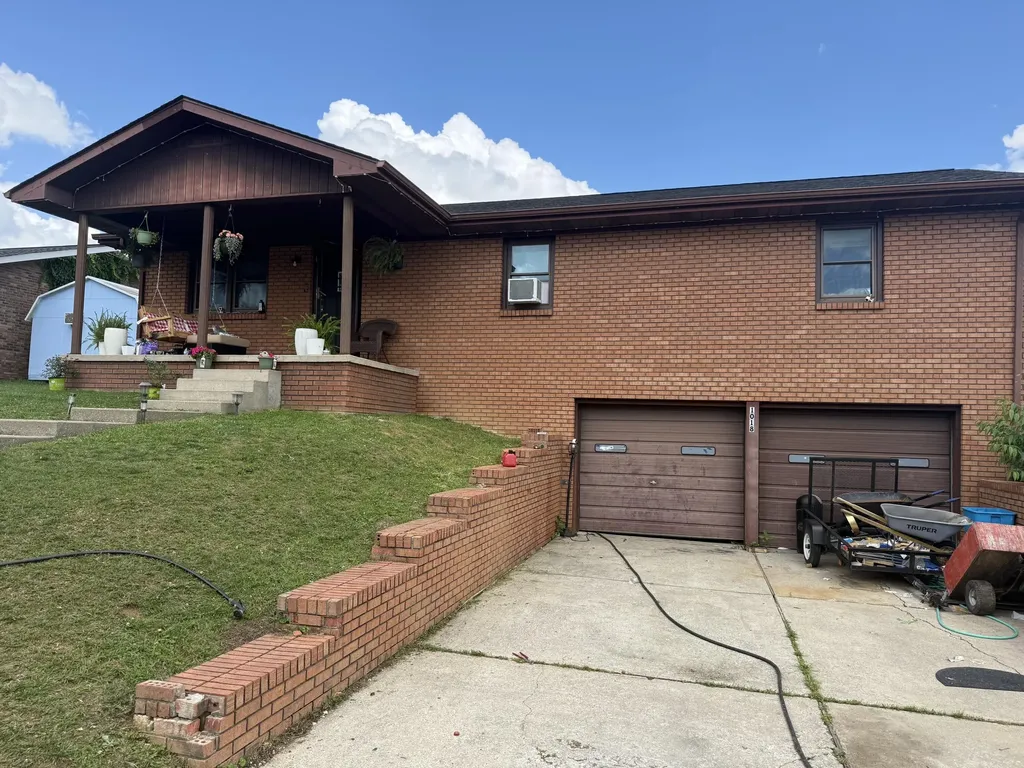 1018 Cardinal Drive Corbin KY 40701