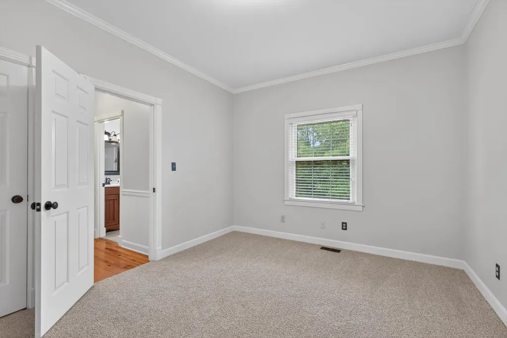 3366 Ridgecane Road Lexington KY 40513