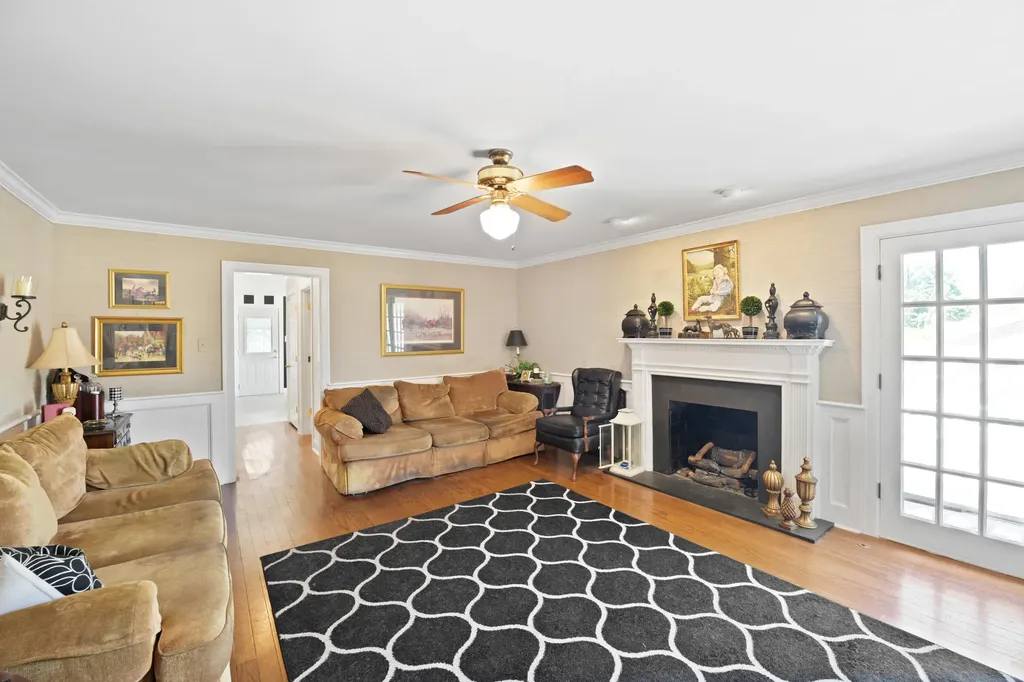 897 Turkey Foot Road Lexington KY 40502