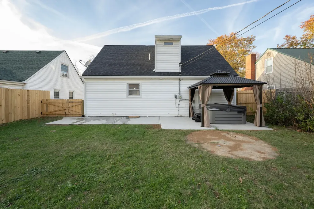 868 Henry Clay Boulevard Lexington KY 40505