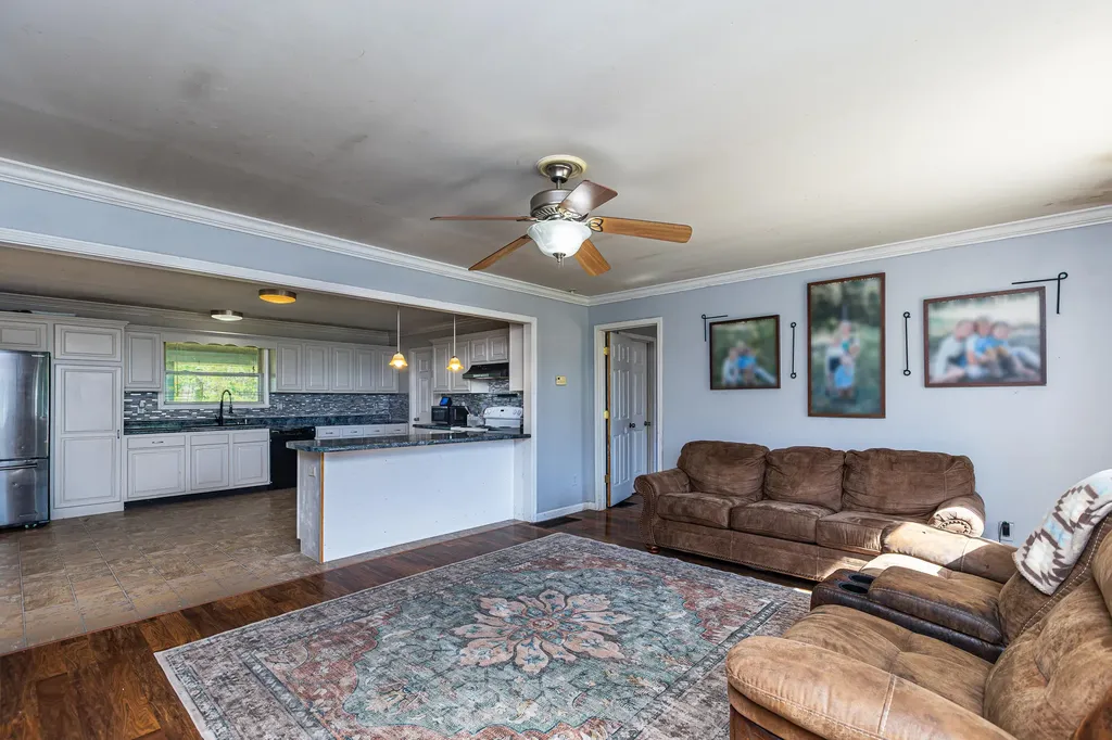 36 Manuel Road Stanford KY 40484
