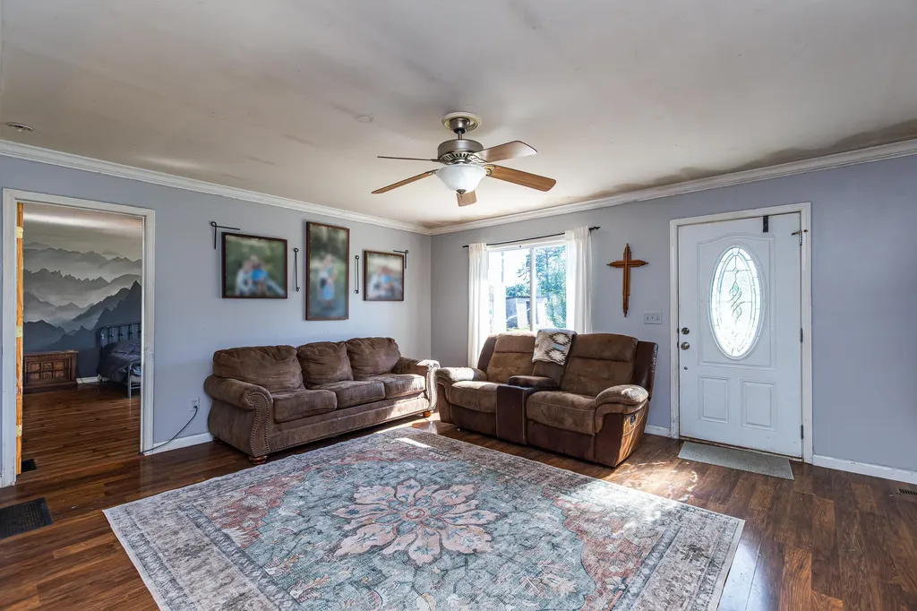 36 Manuel Road Stanford KY 40484