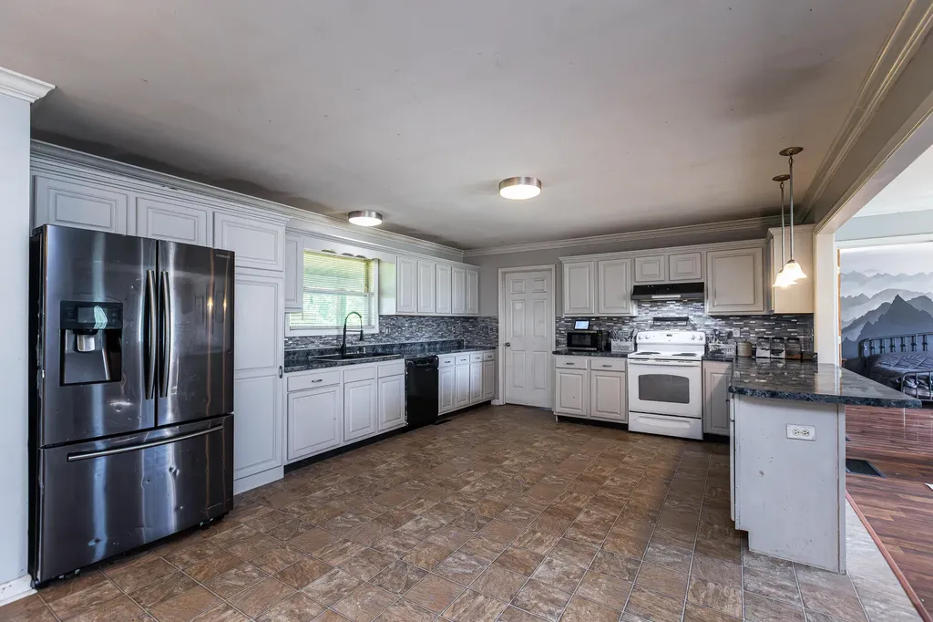36 Manuel Road Stanford KY 40484