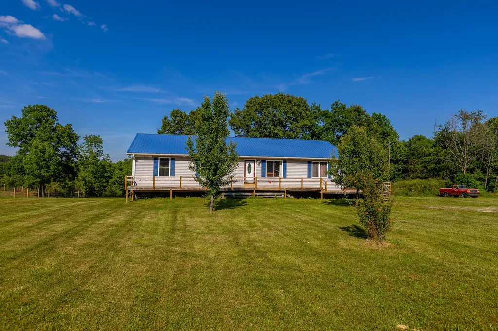 36 Manuel Road Stanford KY 40484