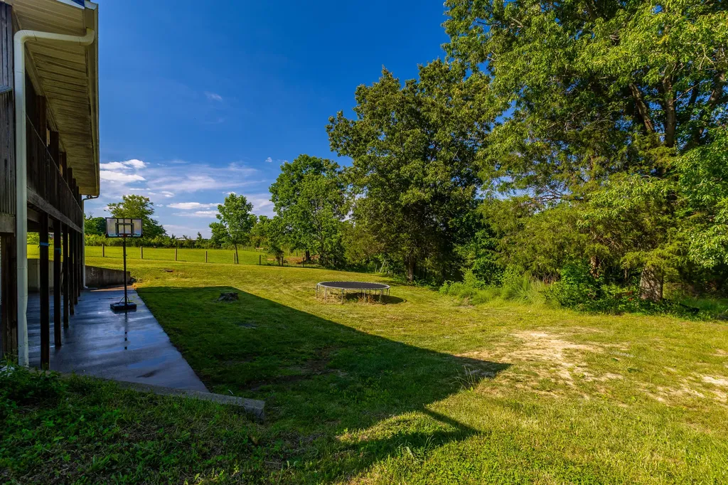 36 Manuel Road Stanford KY 40484