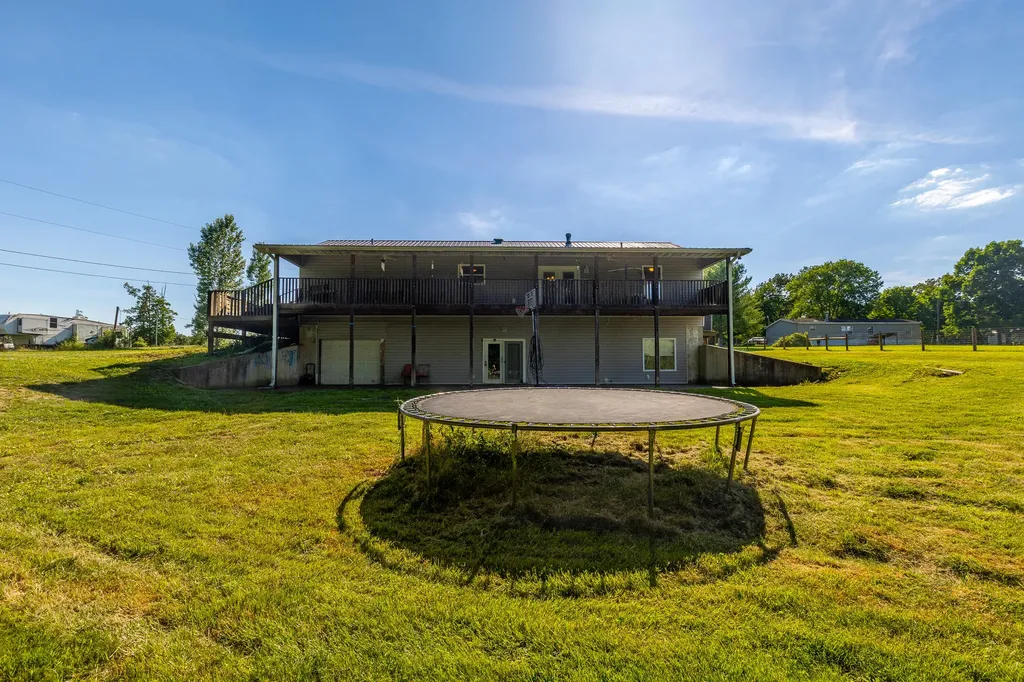 36 Manuel Road Stanford KY 40484