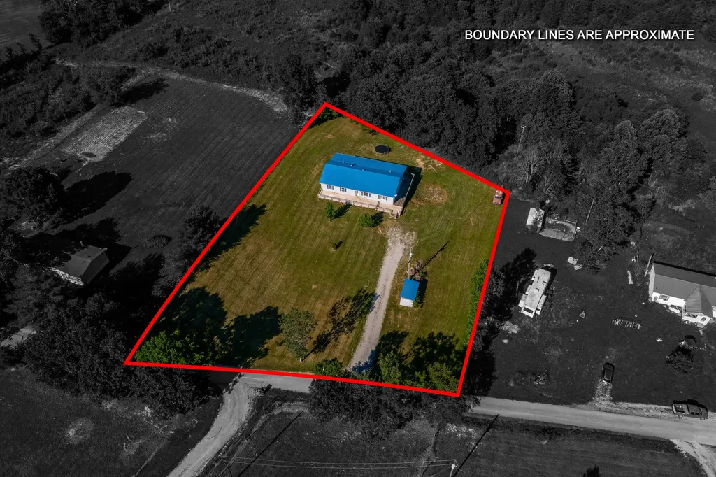 36 Manuel Road Stanford KY 40484