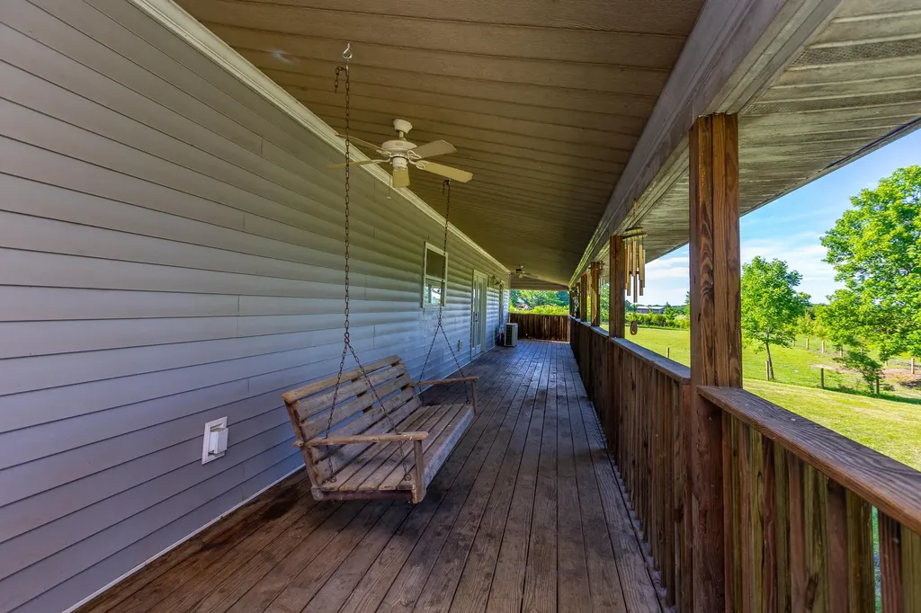 36 Manuel Road Stanford KY 40484