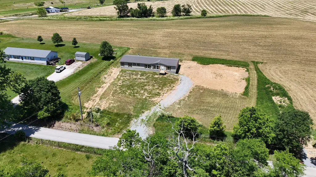 560 Cassidy Pike Ewing KY 41039