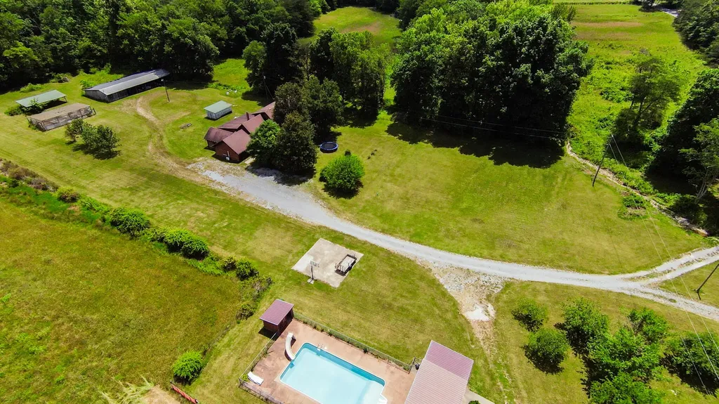 4153 Copper Creek Road Berea KY 40403