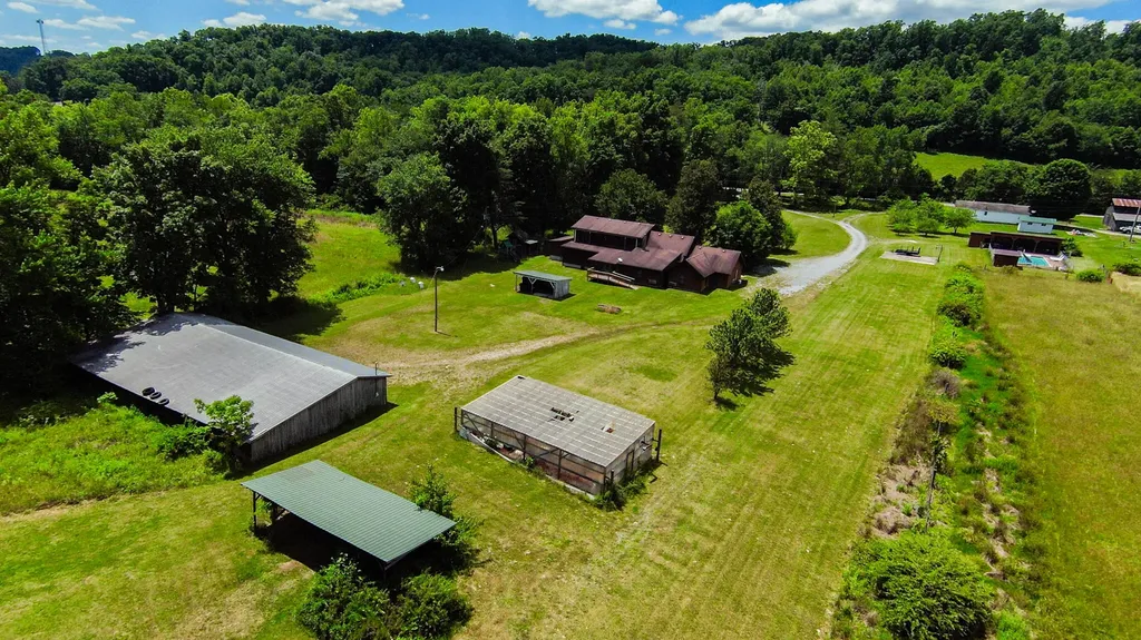 4153 Copper Creek Road Berea KY 40403