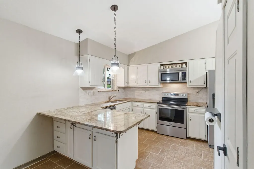 107 Woodlane Circle Lawrenceburg KY 40342