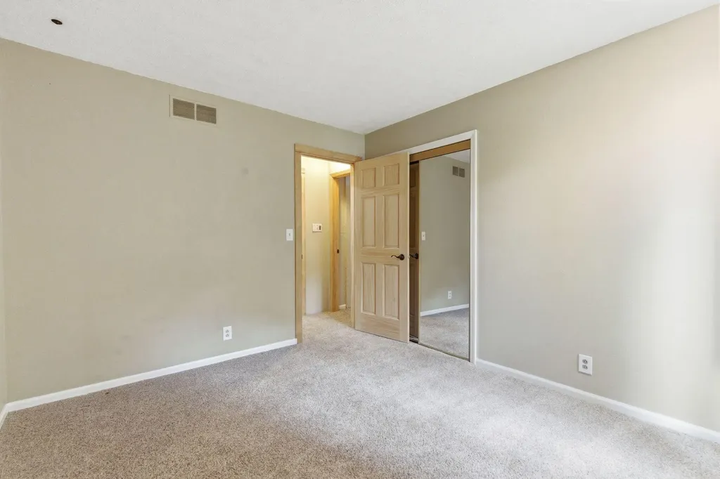 107 Woodlane Circle Lawrenceburg KY 40342