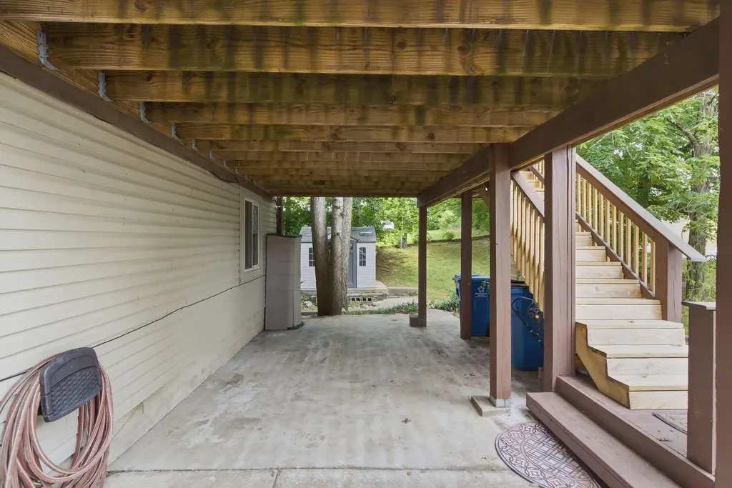 107 Woodlane Circle Lawrenceburg KY 40342