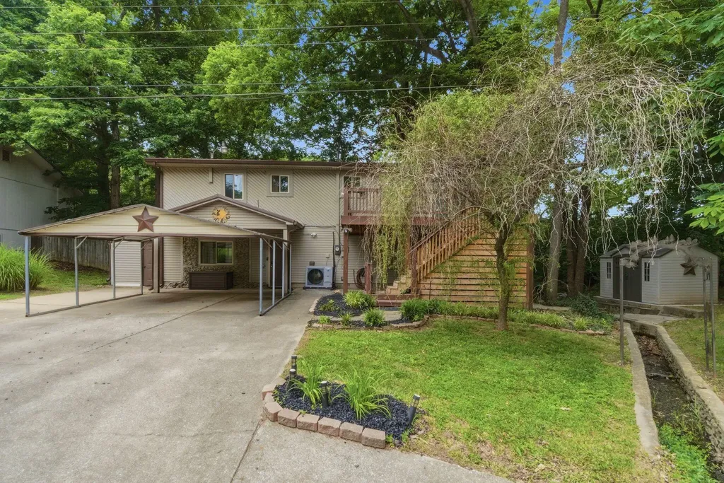 107 Woodlane Circle Lawrenceburg KY 40342