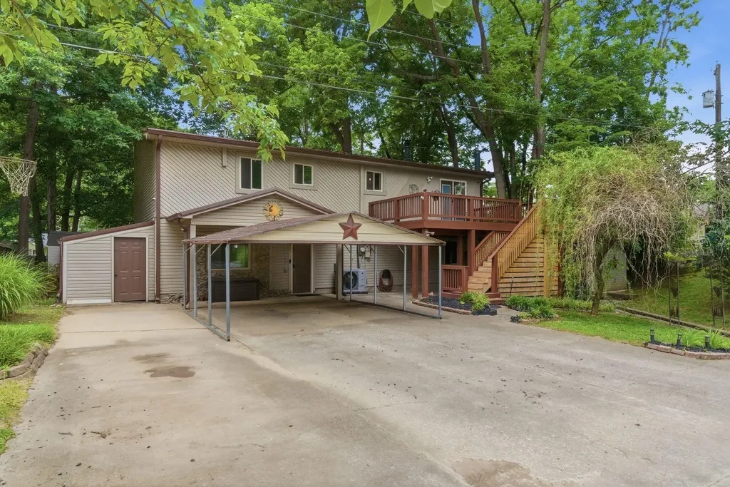 107 Woodlane Circle Lawrenceburg KY 40342