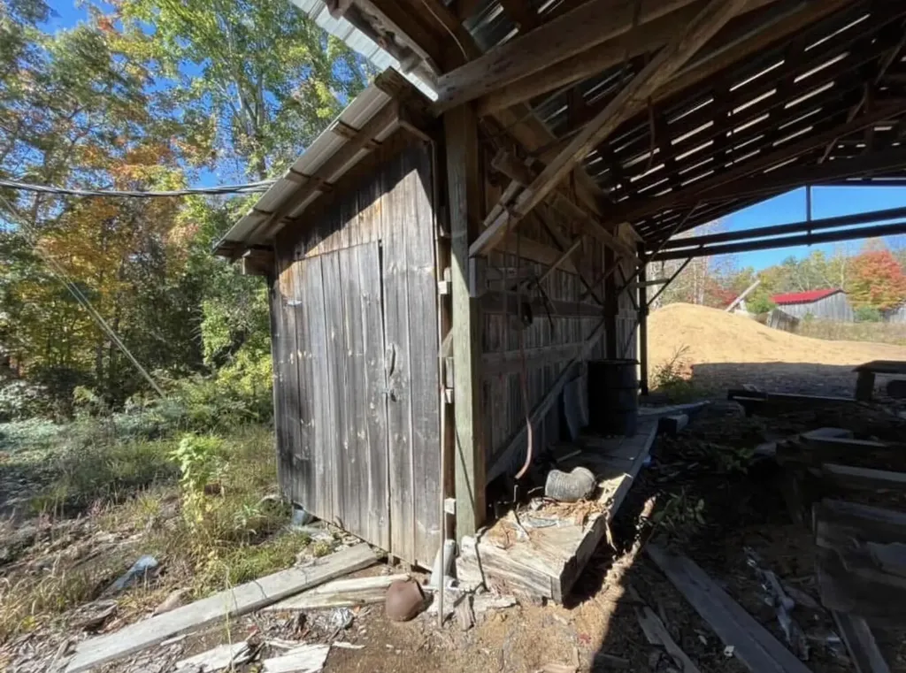 5764 Somerset Road London KY 40741
