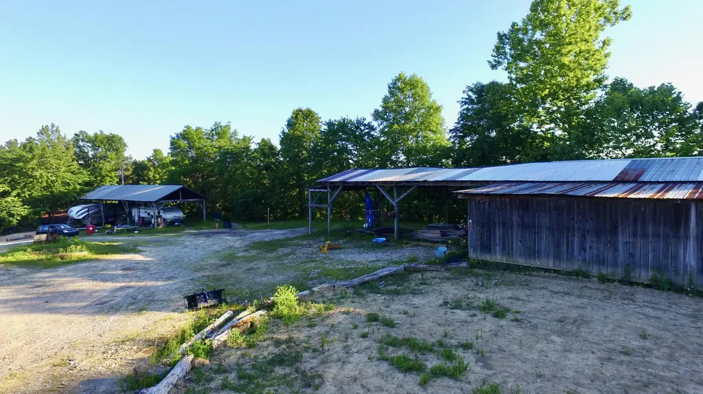 5764 Somerset Road London KY 40741