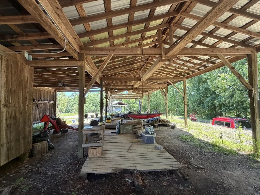 5764 Somerset Road London KY 40741