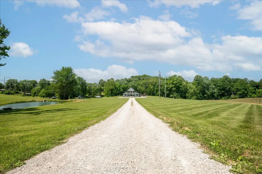 215 Heritage Heights Lane London KY 40741