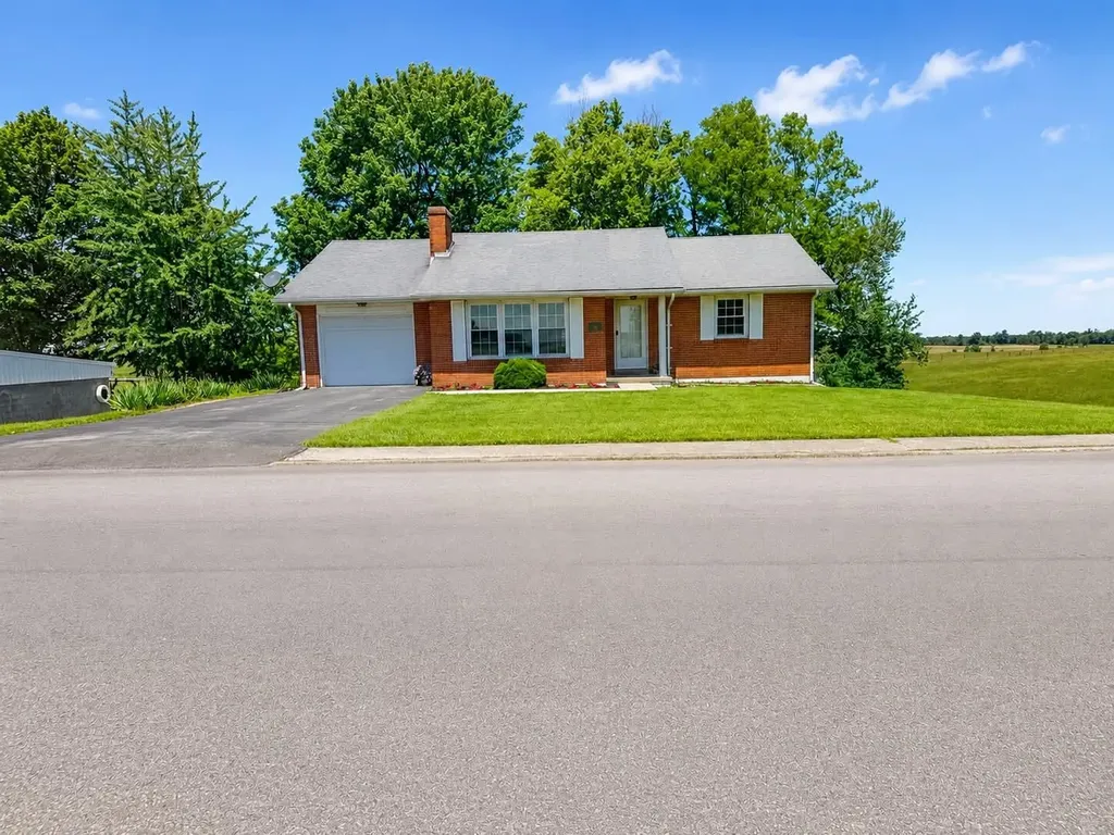 149 Main Street Sharpsburg KY 40374