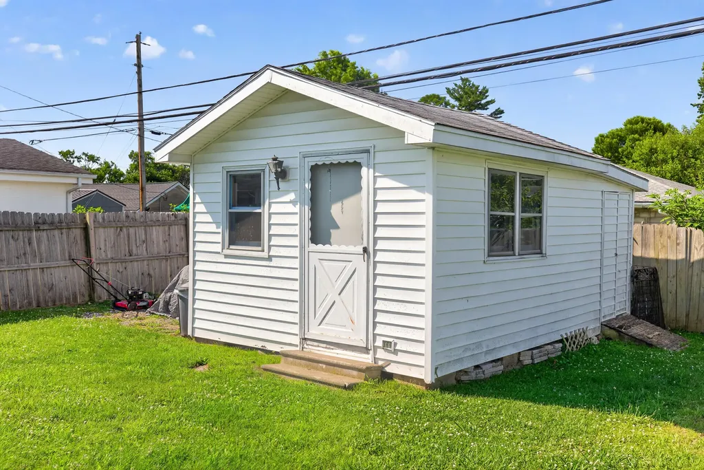 119 Sunset Heights Winchester KY 40391