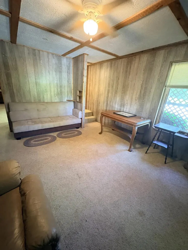 12430 Ky-10 Quincy KY 41166