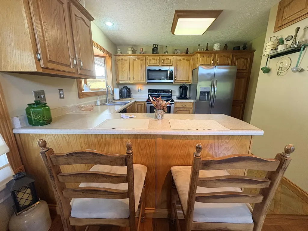 12430 Ky-10 Quincy KY 41166