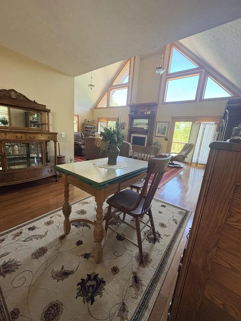 12430 Ky-10 Quincy KY 41166