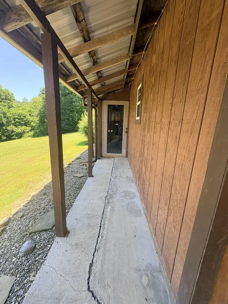 12430 Ky-10 Quincy KY 41166