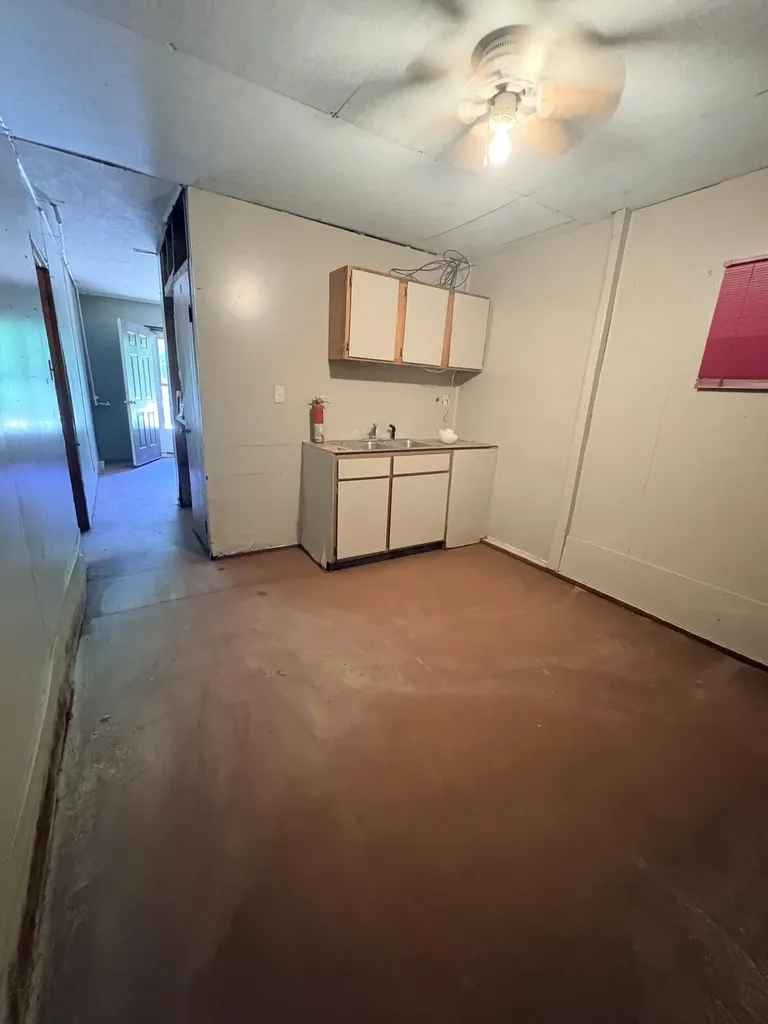 12430 Ky-10 Quincy KY 41166
