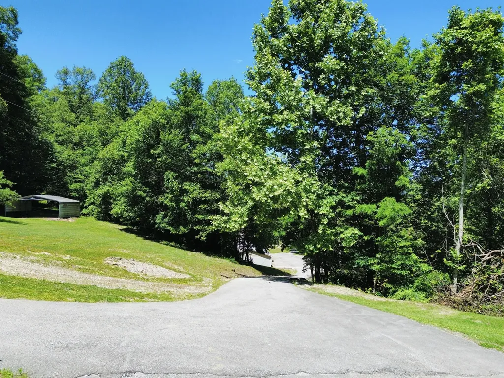 12430 Ky-10 Quincy KY 41166