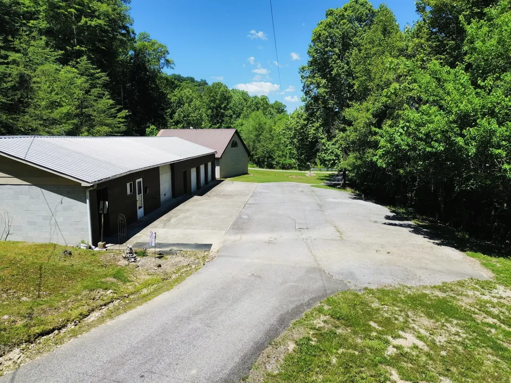 12430 Ky-10 Quincy KY 41166