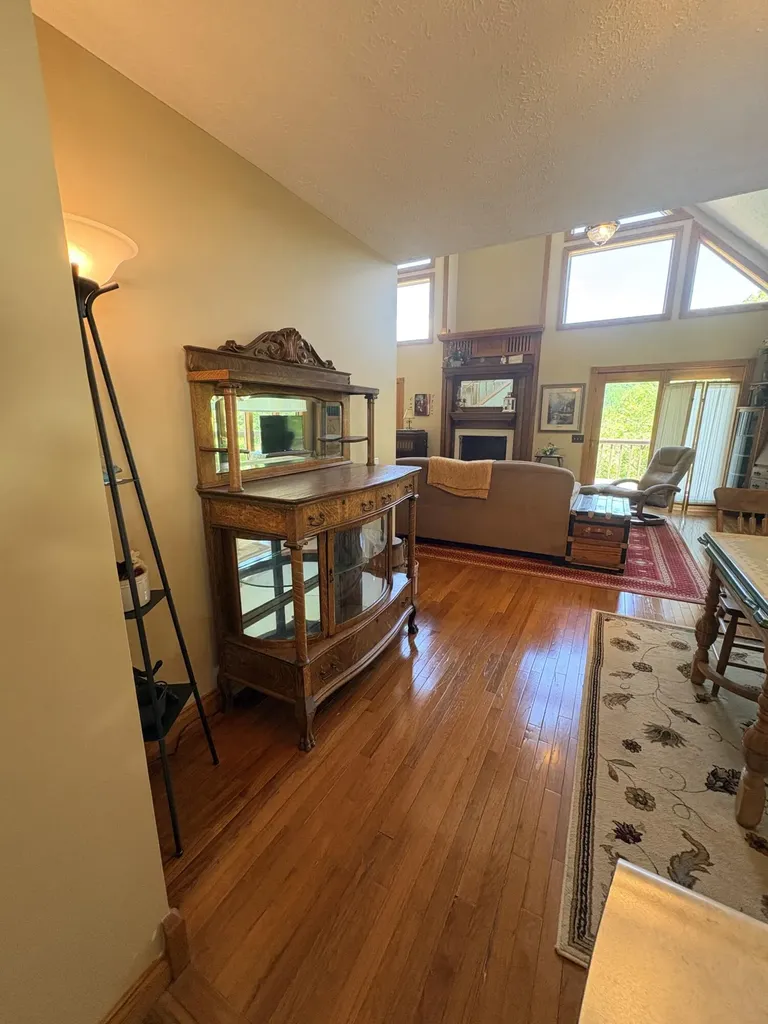 12430 Ky-10 Quincy KY 41166